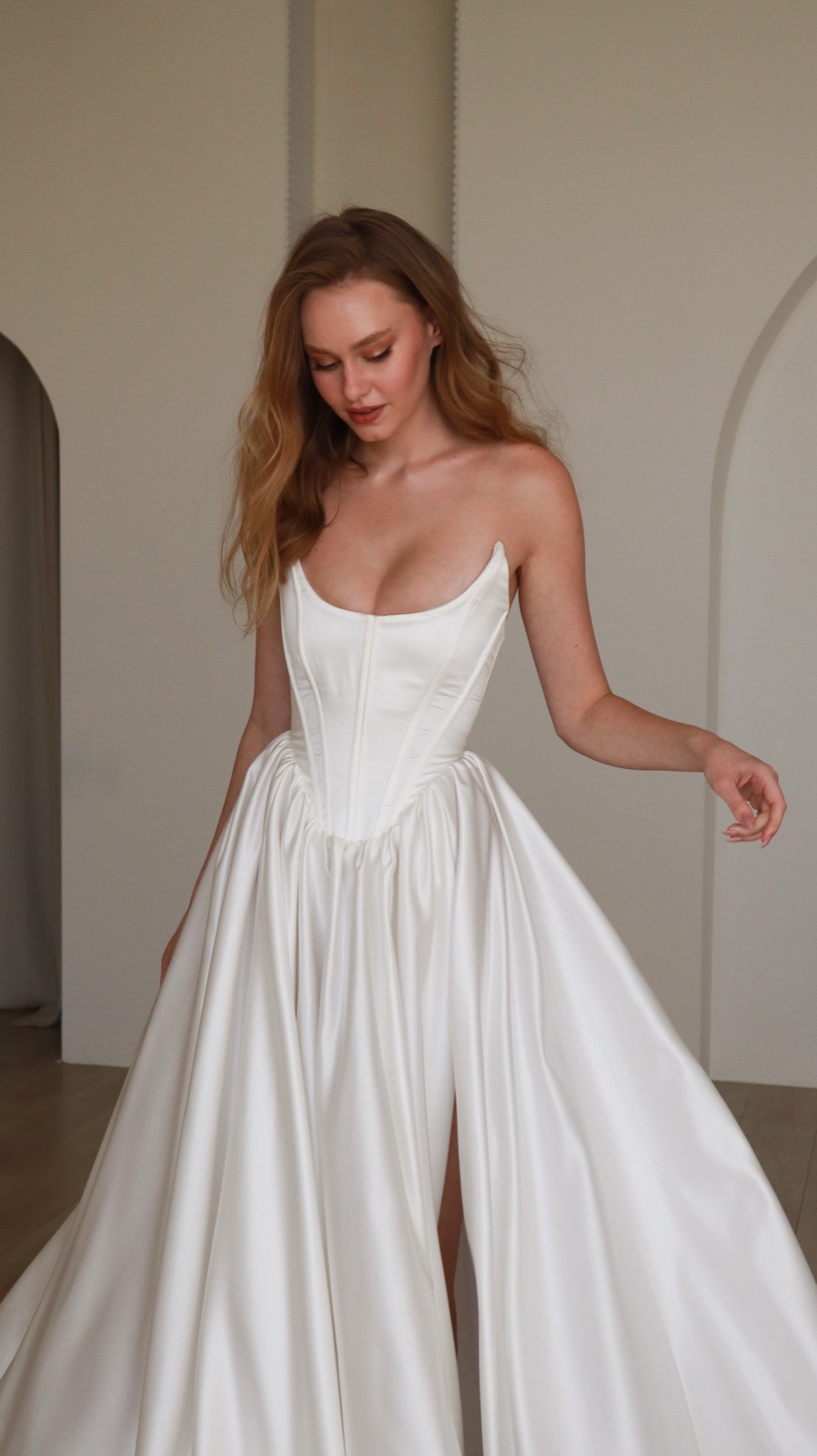 Kiss of Venus — look 16